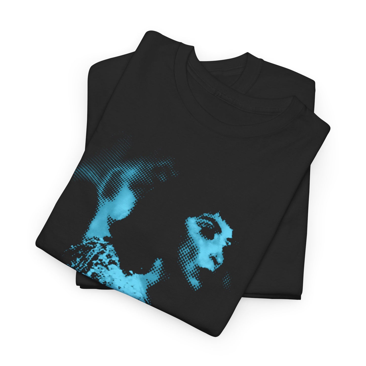 cindy lee on stage in light blue tshirt