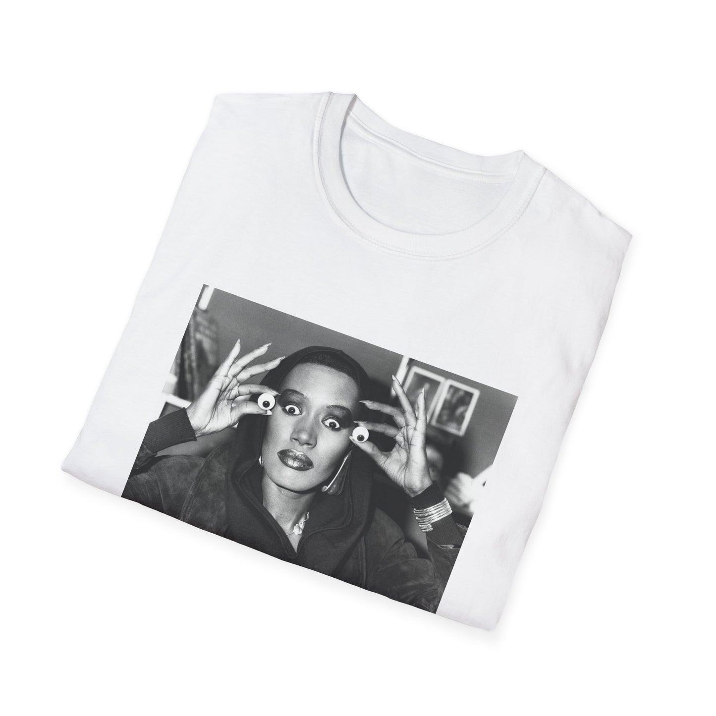 grace jones eyeballs taken in 1987 at madame tussauds tshirt