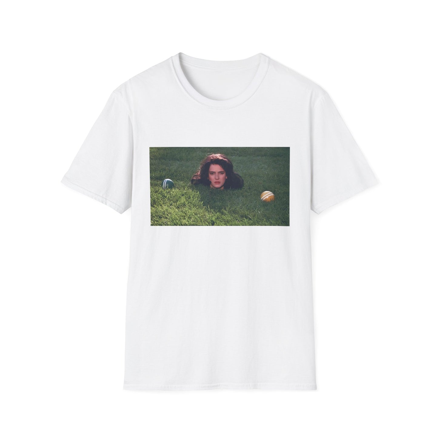 1989 movie "heathers" veronica's head in the grass tshirt