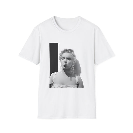 marilyn monroe smoking a cigarette tshirt