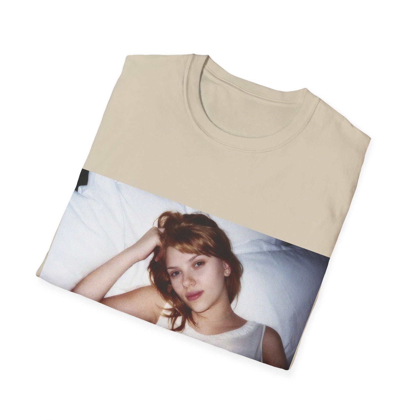 lost in translation 2003 movie shot of scarlett johansson tshirt